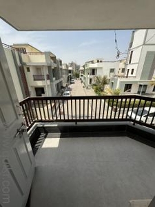 4+ BHK rent Villa in Nana Chiloda, Ahmedabad