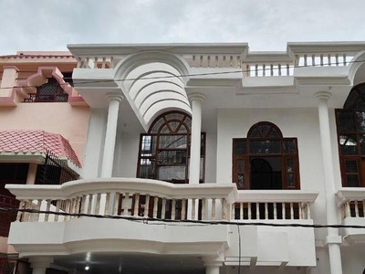 6+ Bedroom 3800 Sq.Ft. Independent House in Aliganj Lucknow
