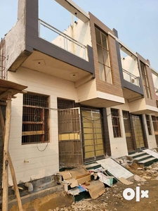 80 Gaj me Ready to Move in House For Sale NH-24 Ghaziabad