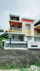 Kakkanad, Pukkatupadi,3 bed new house,58 lakhs nego
