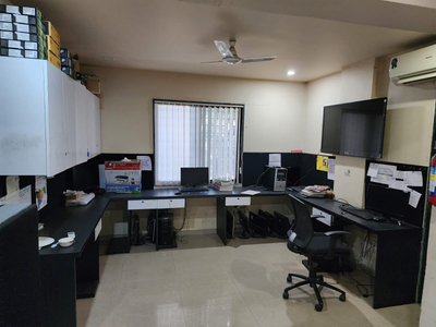Office Space 5000 Sq.ft. for Rent in