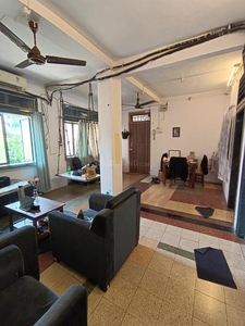 2 BHK Flat for rent in Colaba, Mumbai - 825 Sqft