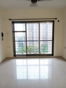 2 BHK Flat for rent in Kandivali East, Mumbai - 745 Sqft