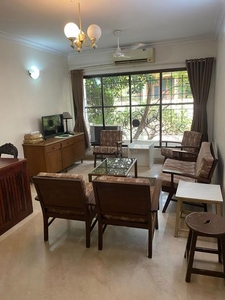 2 BHK Flat for rent in Khar West, Mumbai - 750 Sqft