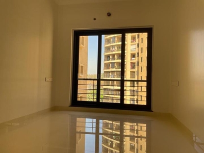 2 BHK Flat for rent in Malad East, Mumbai - 1300 Sqft