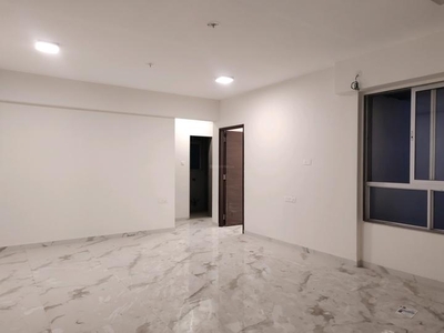 2 BHK Flat for rent in Malad West, Mumbai - 700 Sqft