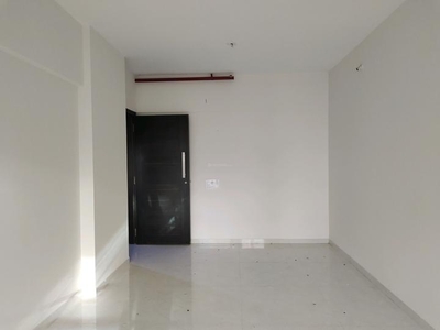2 BHK Flat for rent in Malad West, Mumbai - 730 Sqft