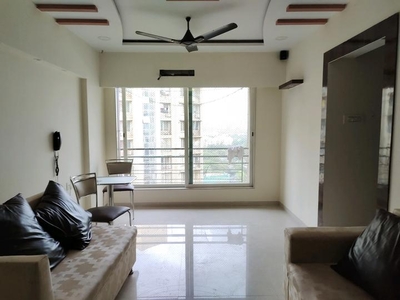 2 BHK Flat for rent in Malad West, Mumbai - 976 Sqft