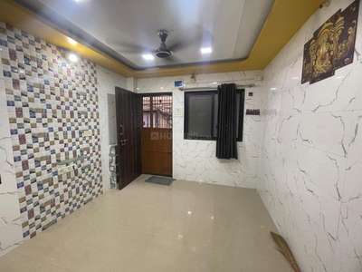 2 BHK Independent House for rent in Kandivali West, Mumbai - 800 Sqft