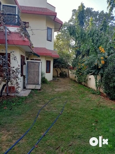6 bhk 600 gaj independent house in purani chugi