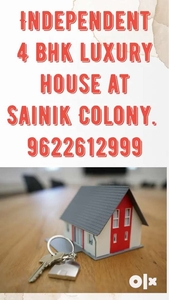 Independent 5 bhk house at Sainik Colony for non locals