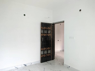 790 sq ft 2 BHK 2T Apartment for sale at Rs 30.42 lacs in Reputed Builder Laxmi Apartment in Dum Dum, Kolkata