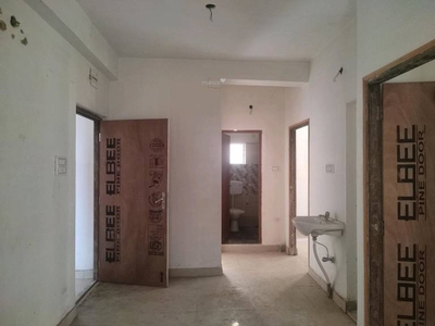 920 sq ft 3 BHK 2T SouthWest facing Apartment for sale at Rs 29.44 lacs in Project in Ward No 113, Kolkata