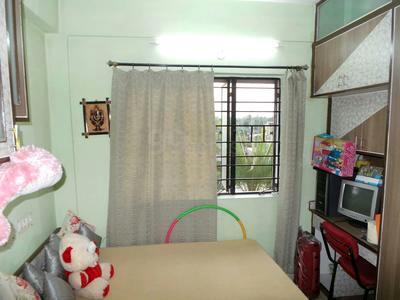2 BHK Flat / Apartment For SALE 5 mins from Biren Roy Road West