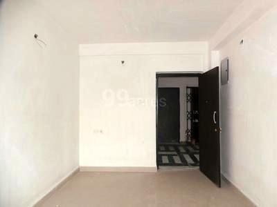 3 BHK Flat / Apartment For SALE 5 mins from Tollygunge